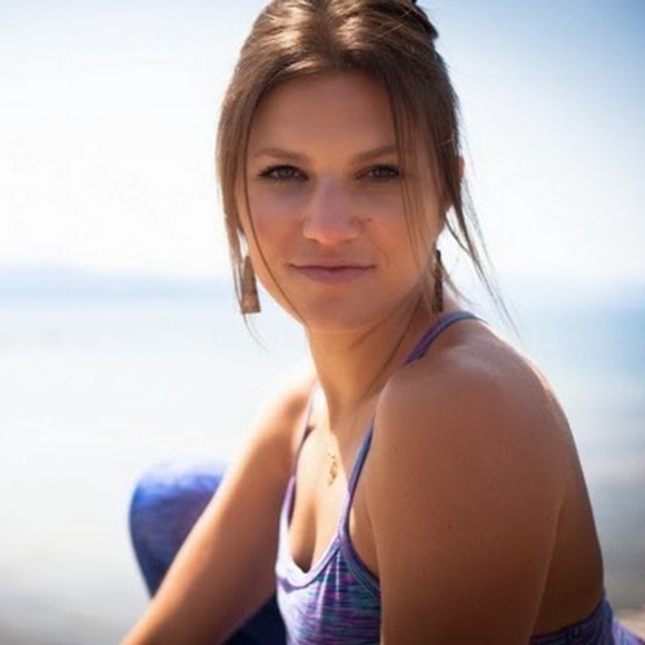 Meet your Posher, Ashley - Picture 1 of 1